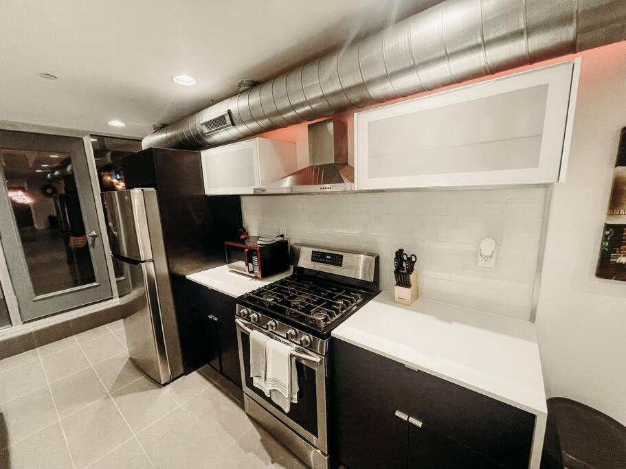 Hidden Oasis! W/ Patio & Hot Tub! + 85 Inch Tv